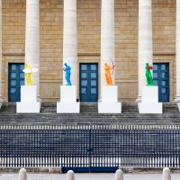 William Robert - Statues